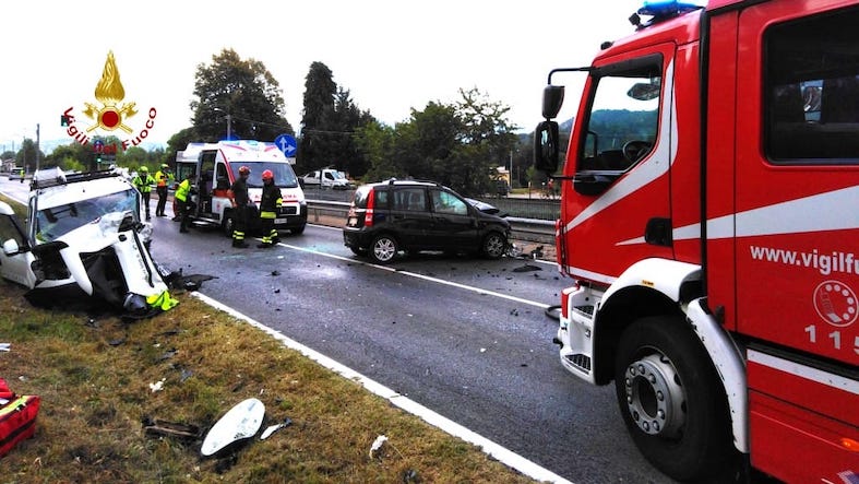 Violento Frontale A Bornate Di Serravale Una Donna Morta Due Feriti