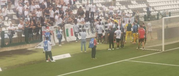 E adesso