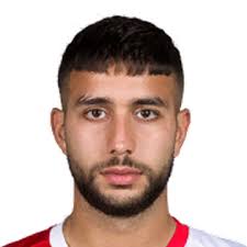Centrocampista Achraf El Bouchataoui